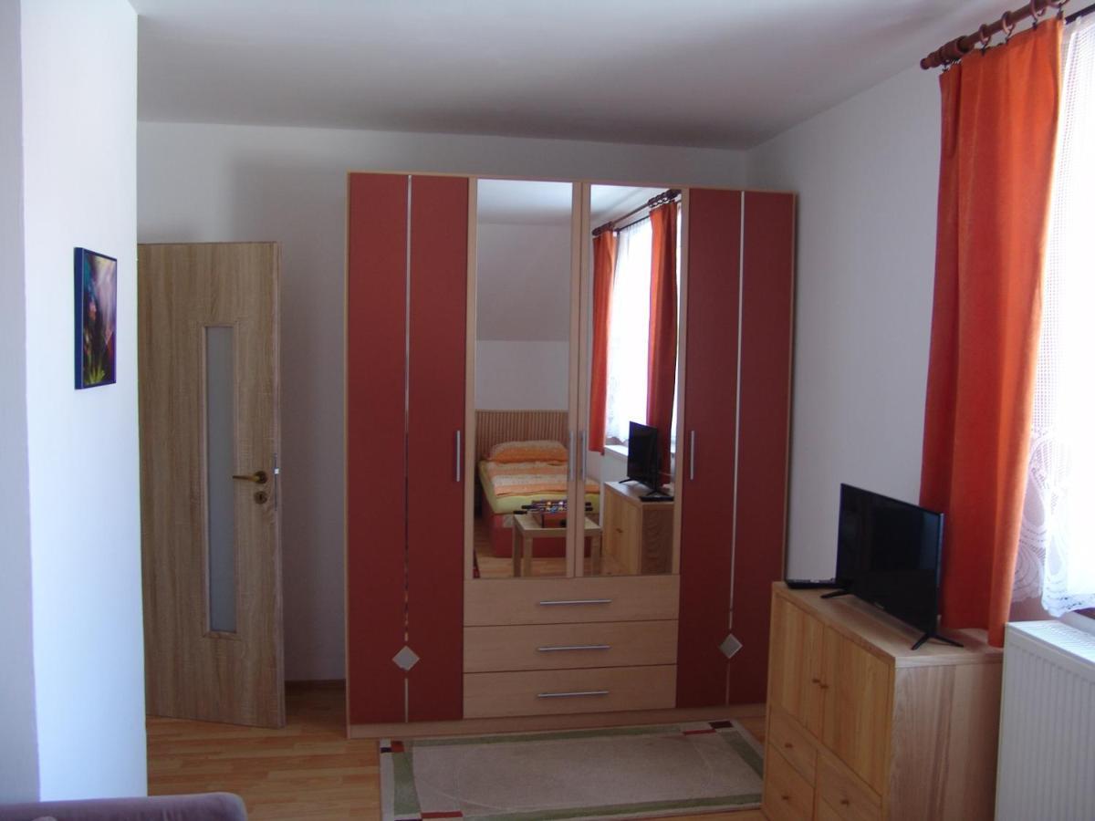Apartmany U Torina Bozi Dar Luaran gambar